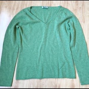 100% cashmere sweater
